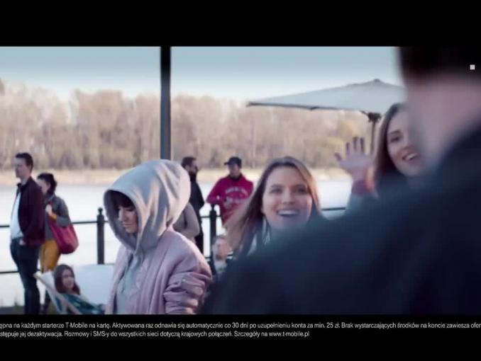 Sylwia Grzeszczak i Piotr Kędzierski z "Tamtą dziewczyną" reklamują T-Mobile na Kartę