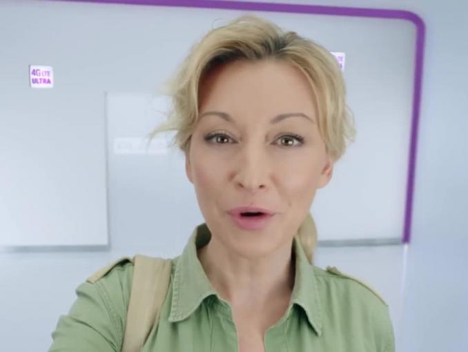 Play z darmowym roamingiem w Unii Europejskiej - Martyna Wojciechowska w reklamie