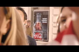 Robert Lewandowski i kibice w kampanii Cola-Cola Zero Cukru 
