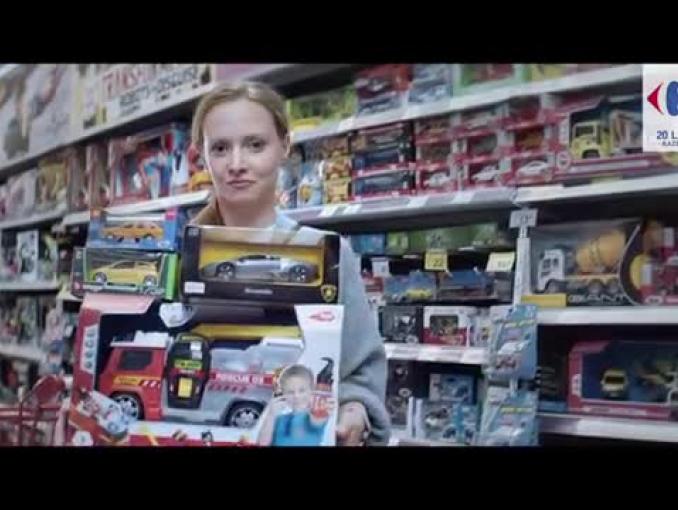 „Szalona 5” znów promuje hipermarkety Carrefour