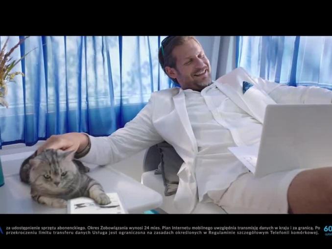 Vectra reklamuje internet mobilny dla kota