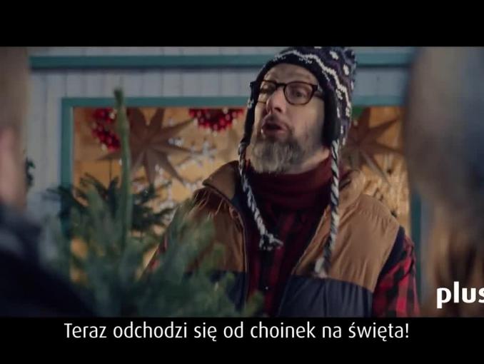 Szymon Majewski sprzedaje palmę zamiast choinki w spocie Ja+ Abonament w Plusie