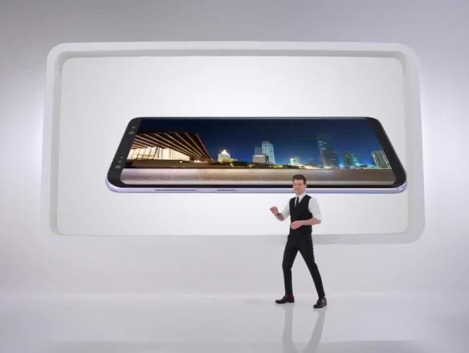 Tomasz Kammel reklamuje Samsunga Galaxy S8 w Play