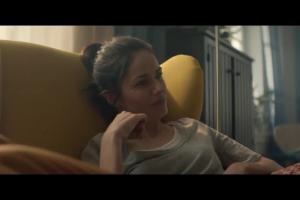 Kobiecy odpoczynek w reklamie IKEA