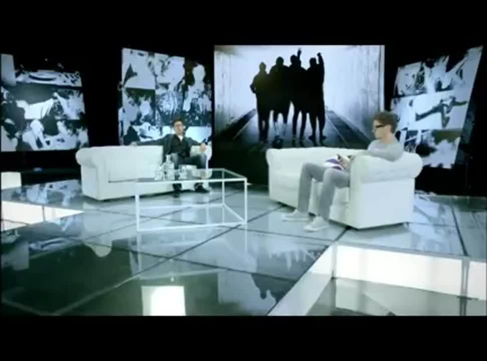 Kuba Wojewódzki w Play - reklama z newsami