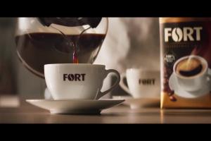 Fort reklamowany jako "esencja dobrej kawy"