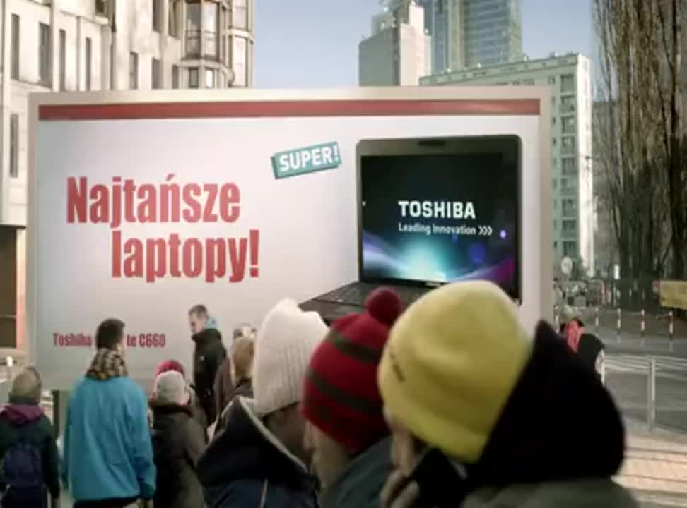 T-Mobile - reklama laptopow