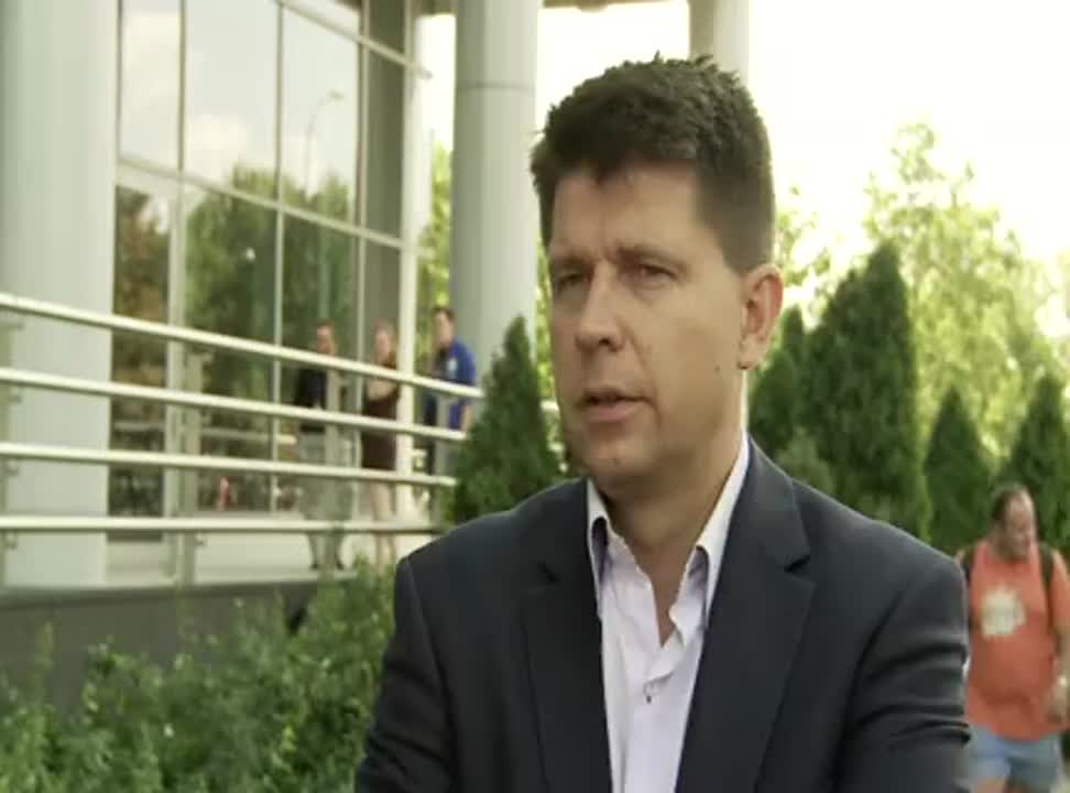 Petru: rząd nie podejmie niepopularnych decyzji ws. cięć budżetowych. Ucierpi wzrost gospodarczy