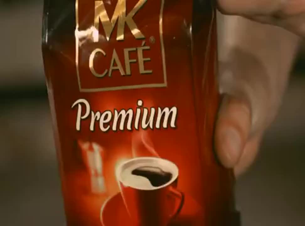 Mistrz świata baristów reklamuje MK Cafe Premium