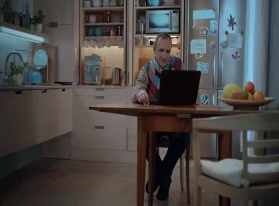 Kampania ZUS dla internautów - spot z kibicem