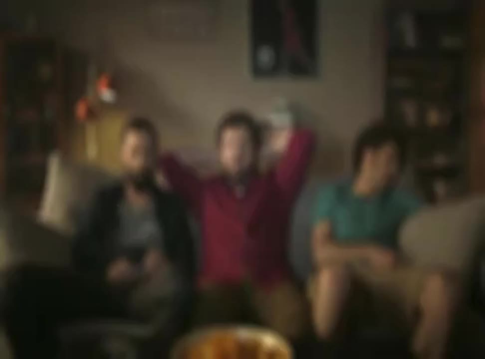 Prosta taktyka na mecz - kibice w reklamie piwa Tyskie