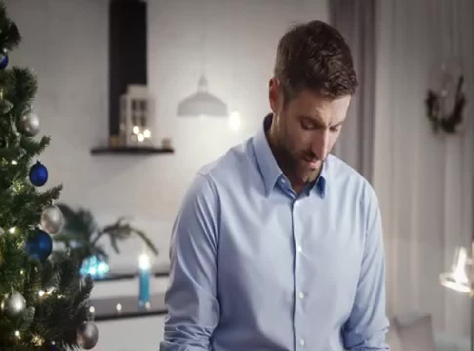 Bożonarodzeniowa reklama szczoteczek Oral-B z Maciejem Dowborem