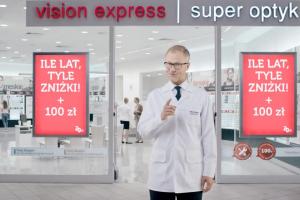 Vision Express w urodzinowej promocji dodaje 100 zł rabatu do promocji „Ile lat, tyle zniżki”