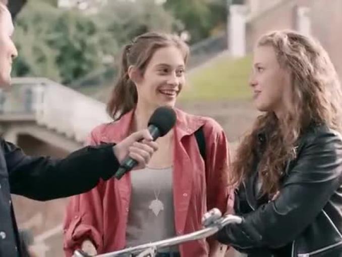 „Dużo za zero” na Koncie dla Młodych w PKO BP - uliczna sonda Martina Stankiewicza