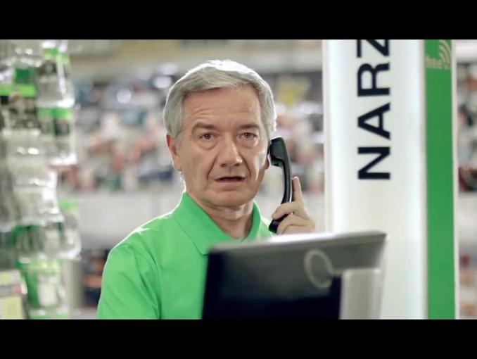 Adam Nawałka kibicuje bohaterom domu w reklamie Leroy Merlin