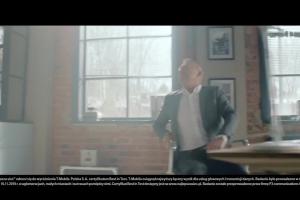Bogusław Linda śpiewa i tańczy w reklamie T-Mobile dla Firm