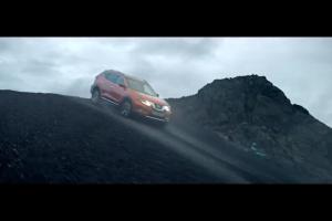 Nowy Nissan X-Trail reklamowany jako „partner rodzinnych wyzwań”