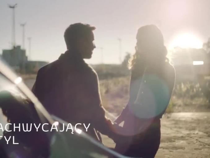 Toyota reklamuje nowy Yaris jako "zachwycający i niezawodny"