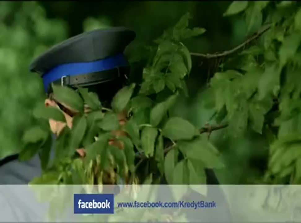 kredyt hipoteczny w Kredyt Banku - reklama z Mannem i Materną