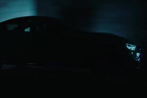 BMW M4: reklama z samochodem ścigającym się z pociągiem