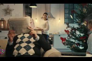 Szymon Majewski w świątecznej reklamie internetu Plusa