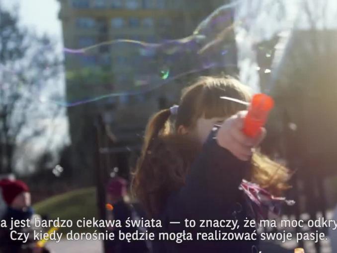 Dziecięca moc odkrywania w spocie BNP Paribas Bank Polska