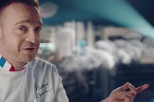 Mateusz Gessler reklamuje zupy gotowe Hortex