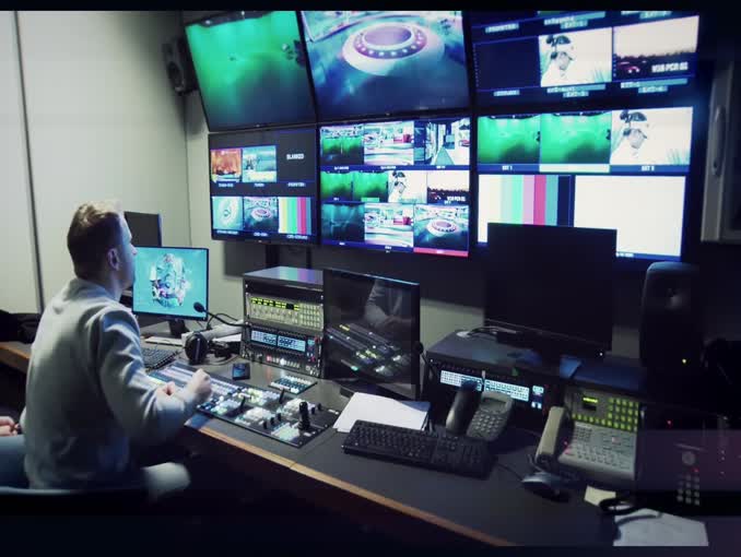 TVN24 ze studiem wirtualnym na wizytę Bidena