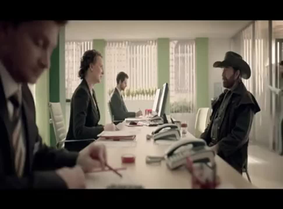 Chuck Norris w reklamie BZ WBK z remontem