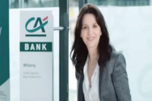 Credit Agricole Bank Polska - reklama z Juliette Binoche i krzeslem