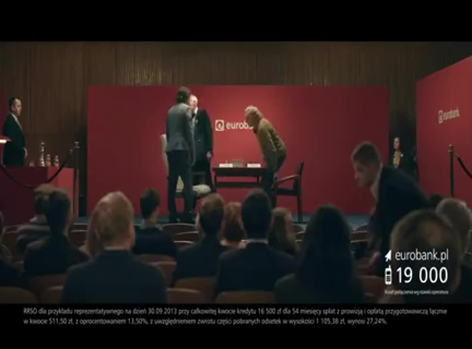 Piotr Adamczyk jako podwójny szachista w reklamie kredytu z cashbackiem w eurobanku 