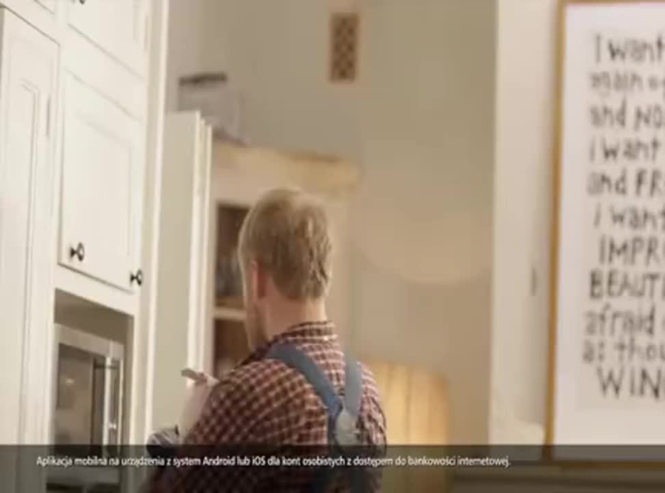 Piotr Adamczyk jako wielodzietny ojciec reklamuje aplikację mobilną eurobanku