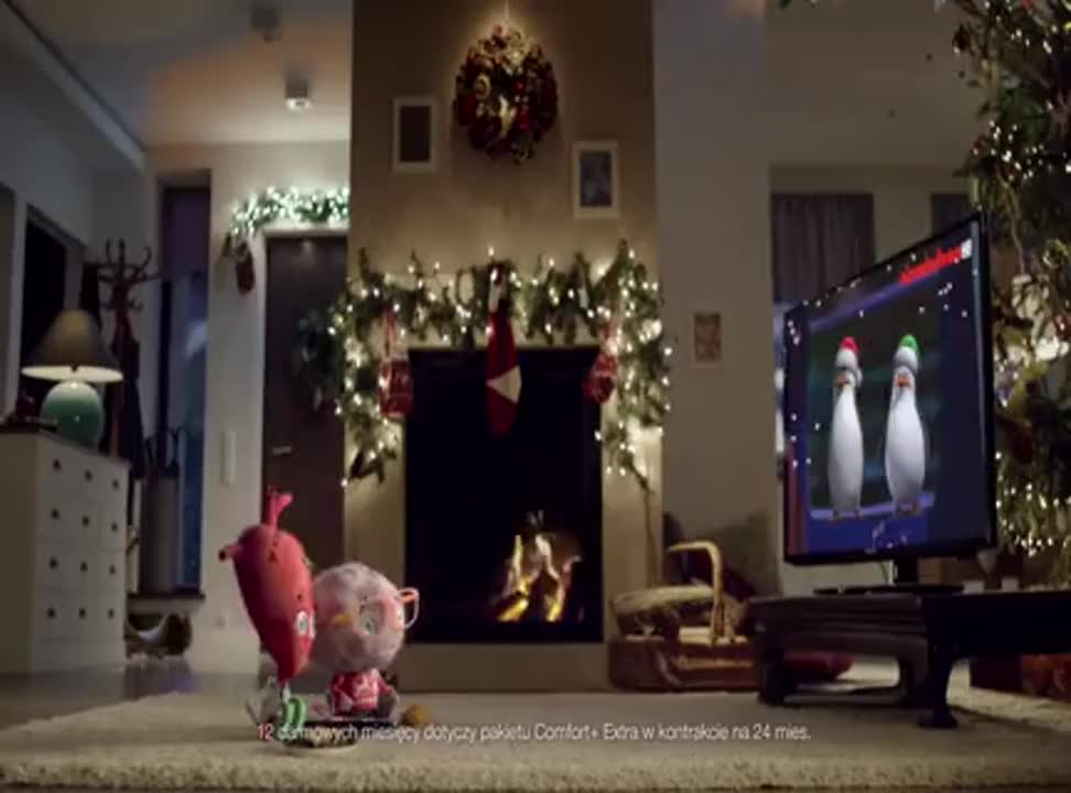 Serce i Rozum ze Świętym Mikołajem w przedpokoju reklamują FunPack z nc+ w Orange