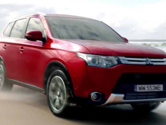 Przejażdżka-przygoda reklamuje Mitsubishi Outlandera