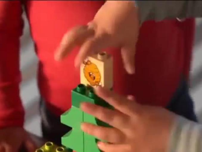 Dziecięce pomysły na superzabawę reklamują Lego Duplo