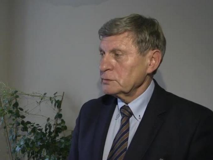 Balcerowicz: podniesienie płacy minimalnej czy program 500 zł na dziecko mogą doprowadzić do rozwoju szarej strefy