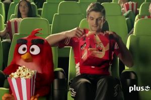Karol Kłos i Angry Bird reklamują Ja+ Wściekły Zestaw w Plusie
