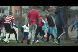 Szczęśliwe sznurówki dla polskich piłkarzy w kampanii Lotosu na Euro 2016