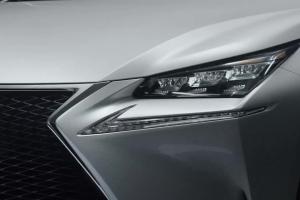 „Podwójna moc hybrydy” - reklama Lexusa NX 200t