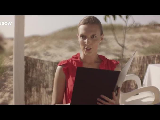 Schabowy na wakacjach w reklamie biura podróży Rainbow Tour