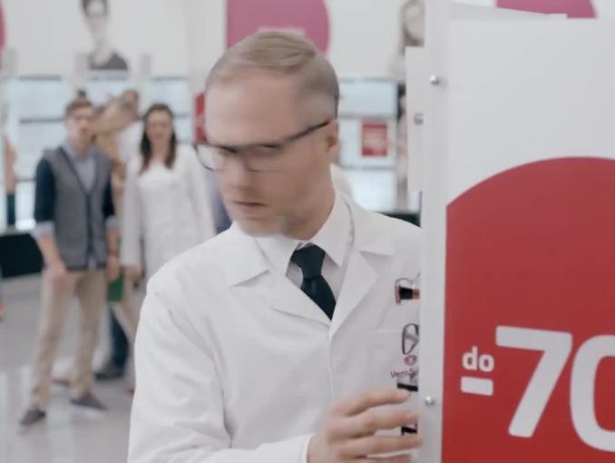 Vision Express reklamuje wyprzedaż okularów korekcyjnych